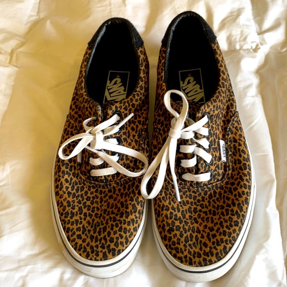 Vans Sneakers NWOT - Picture 1 of 3